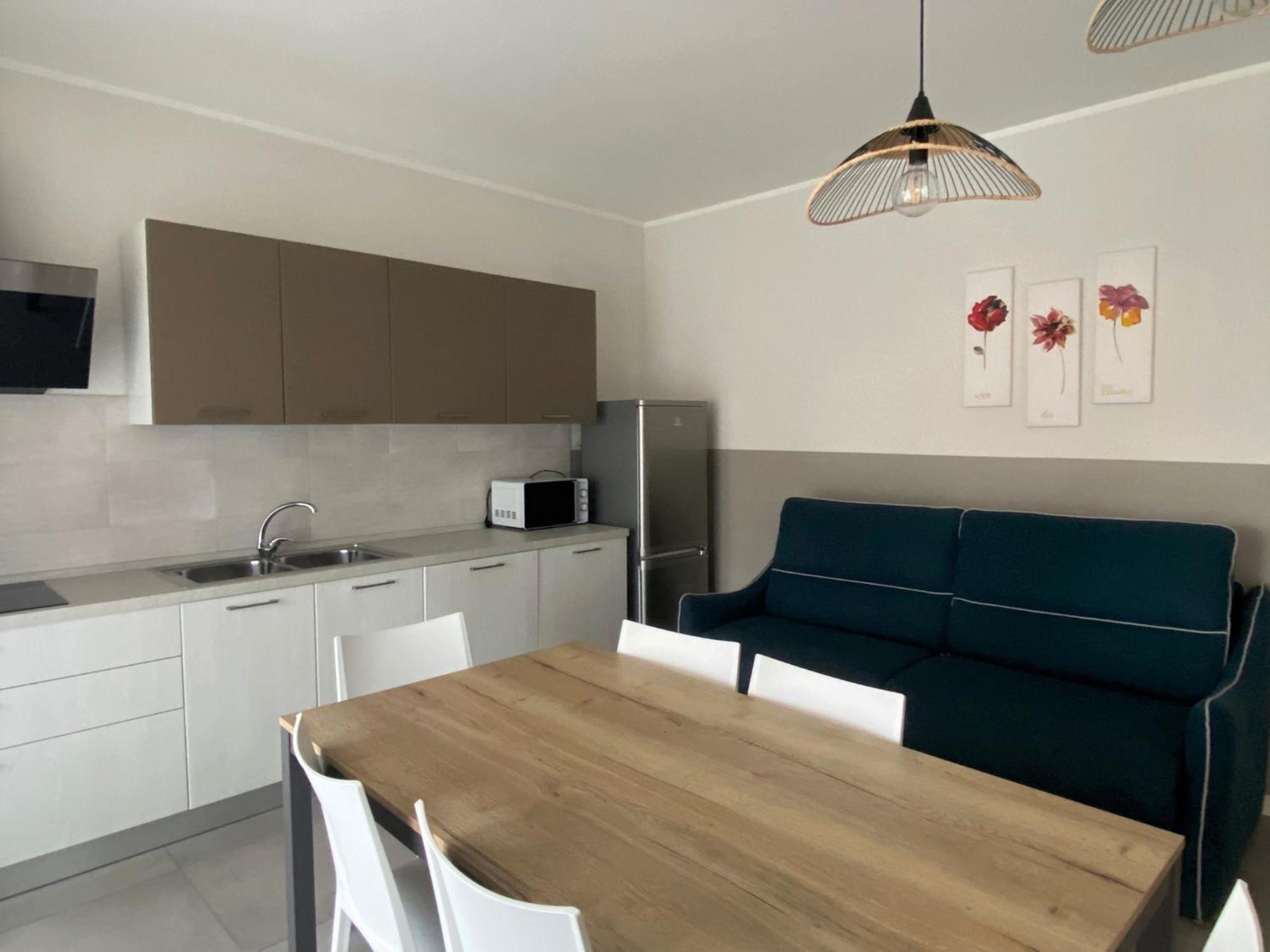 The Prince - Luxury Apartments With Pool Peschiera del Garda Extérieur photo