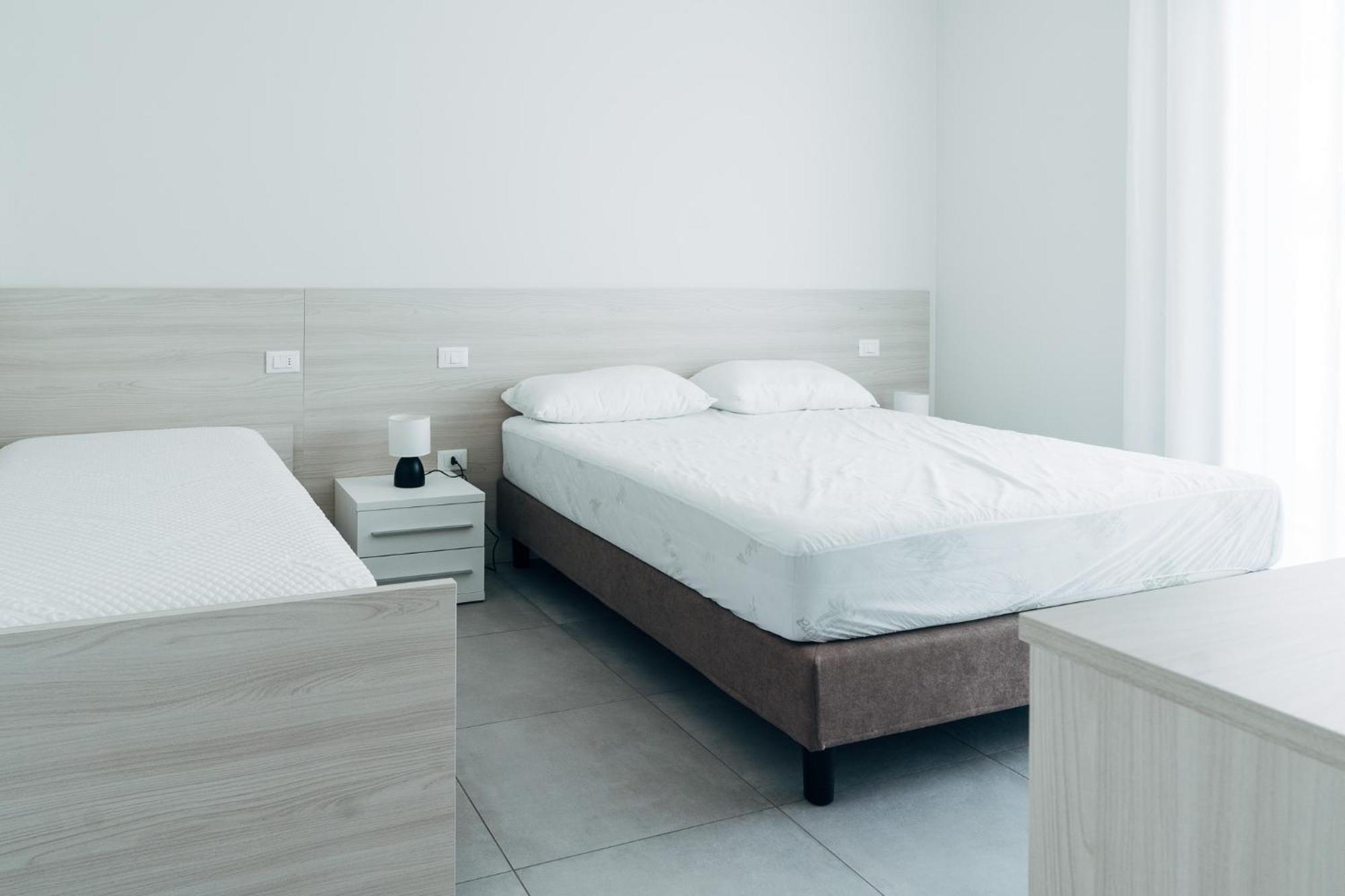 The Prince - Luxury Apartments With Pool Peschiera del Garda Extérieur photo