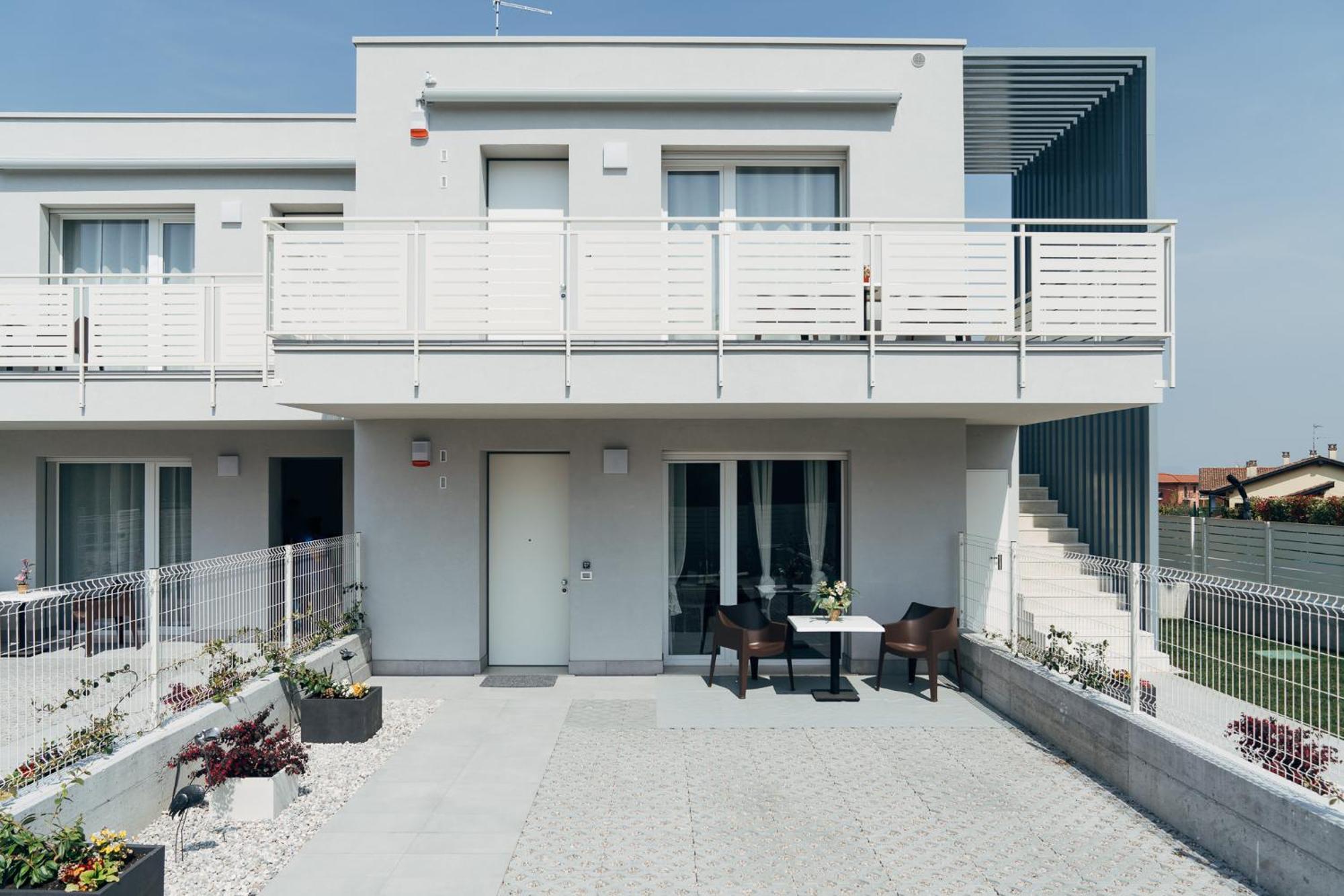 The Prince - Luxury Apartments With Pool Peschiera del Garda Extérieur photo